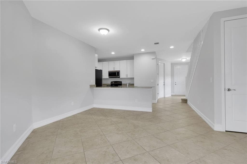 7738 Bristol CIR-6