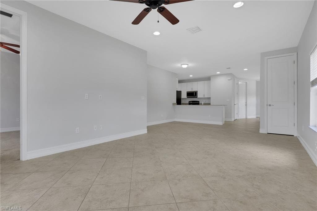 7738 Bristol CIR-7