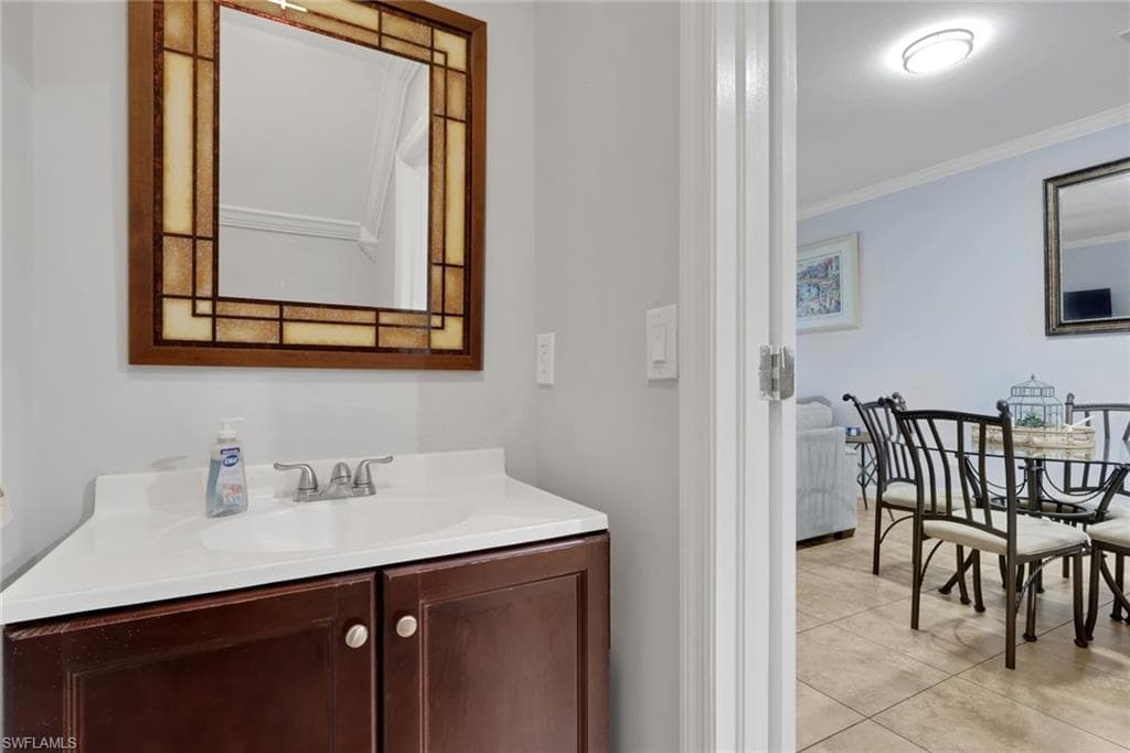 1289 Oxford LN 228-11