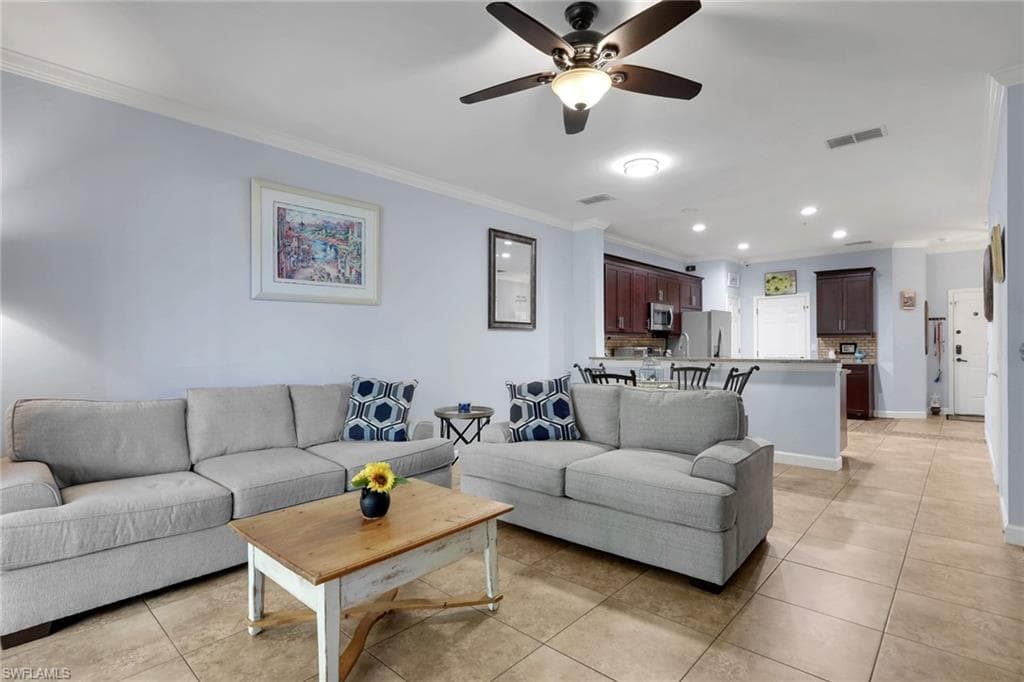 1289 Oxford LN 228-3