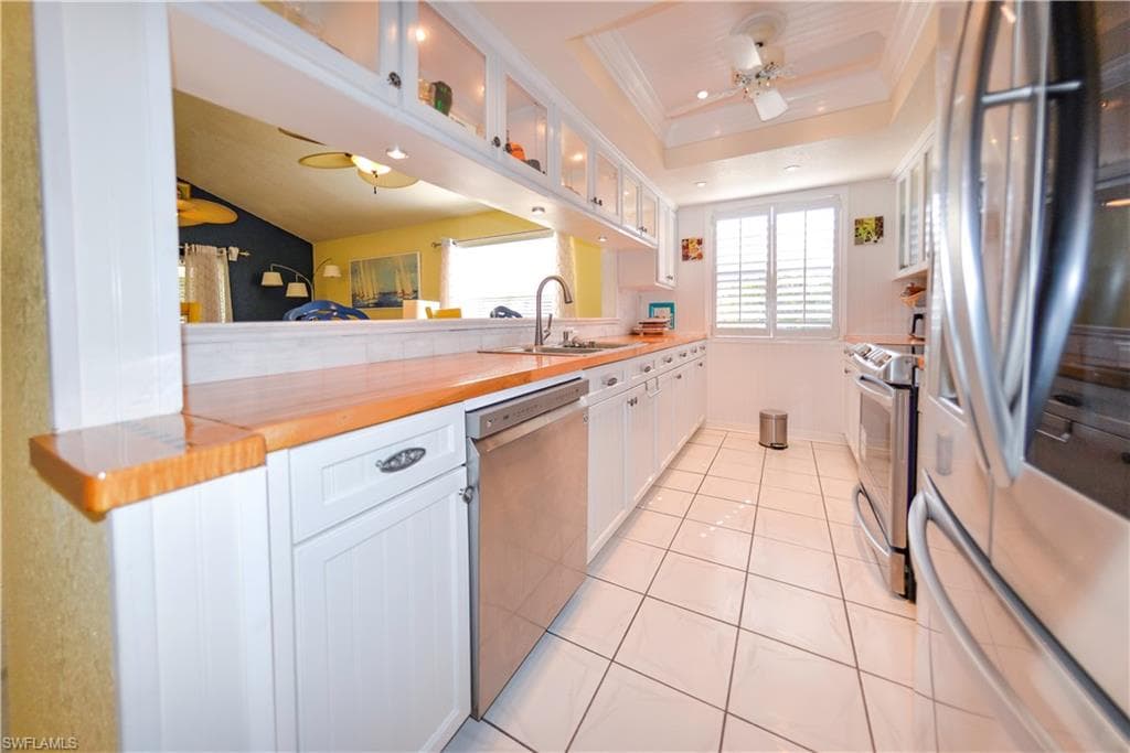 22161 Tallwood CT 706-15