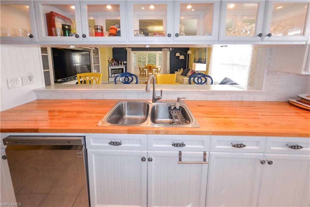 22161 Tallwood CT 706-19