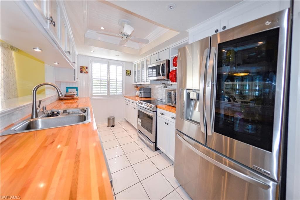 22161 Tallwood CT 706-14