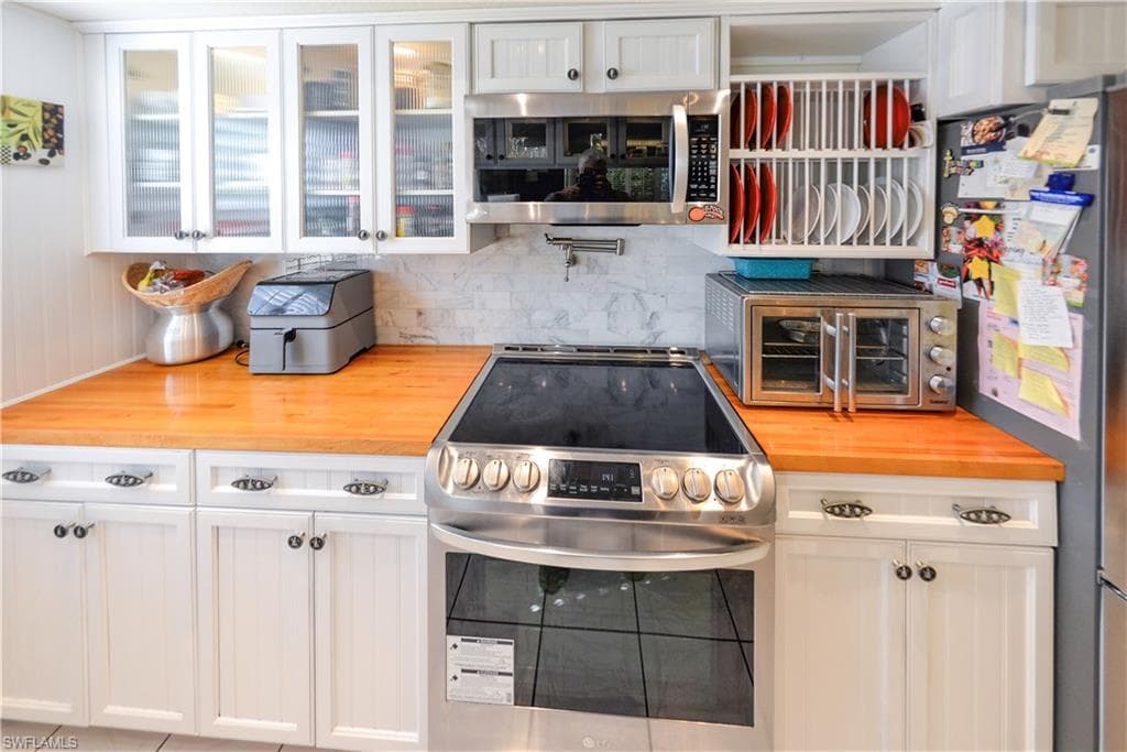 22161 Tallwood CT 706-20