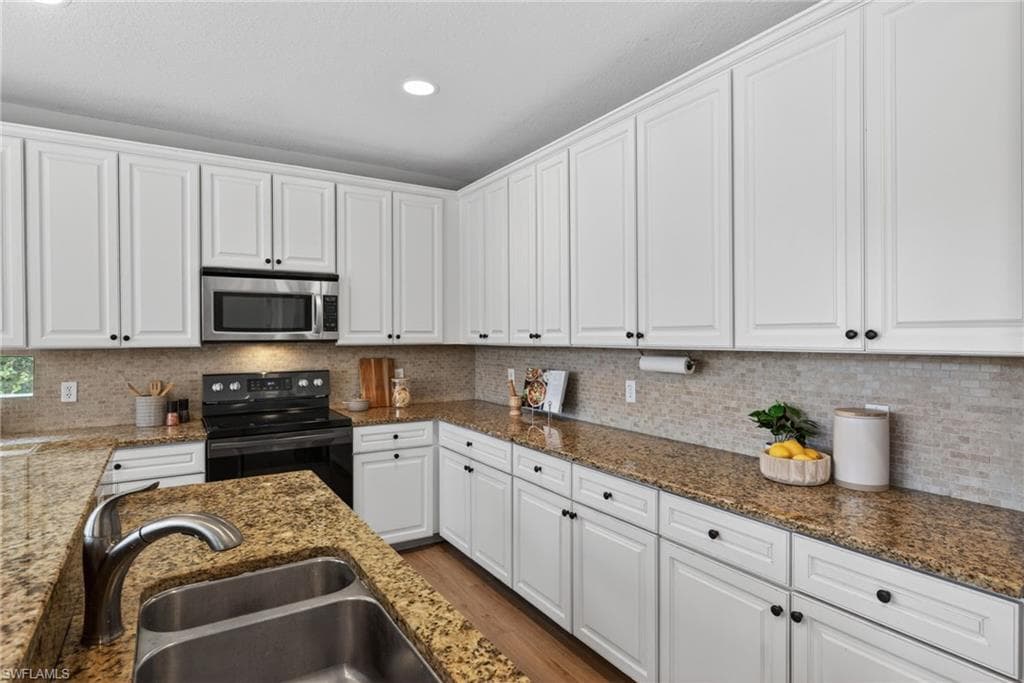 21827 Rainbow Lake CT-9