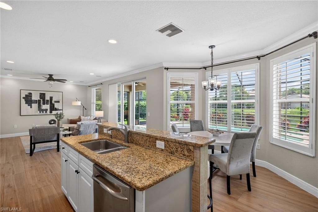 21827 Rainbow Lake CT-10