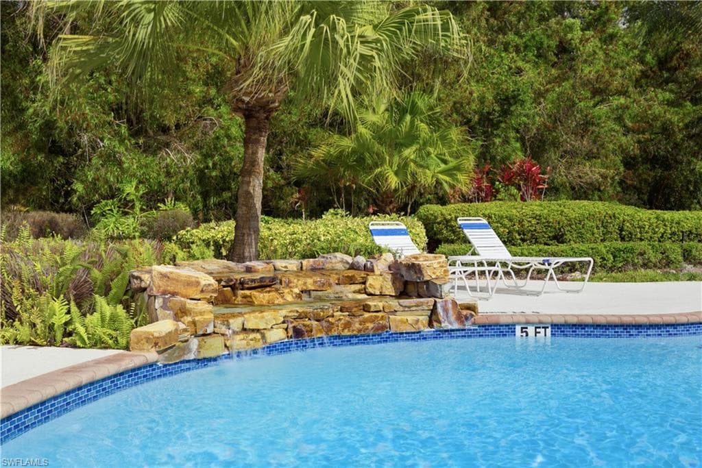 9175 Celeste DR 204-36