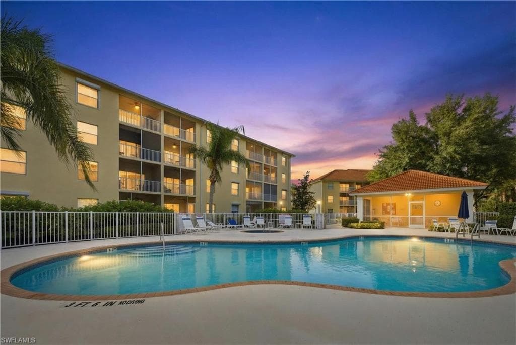 9175 Celeste DR 204-33