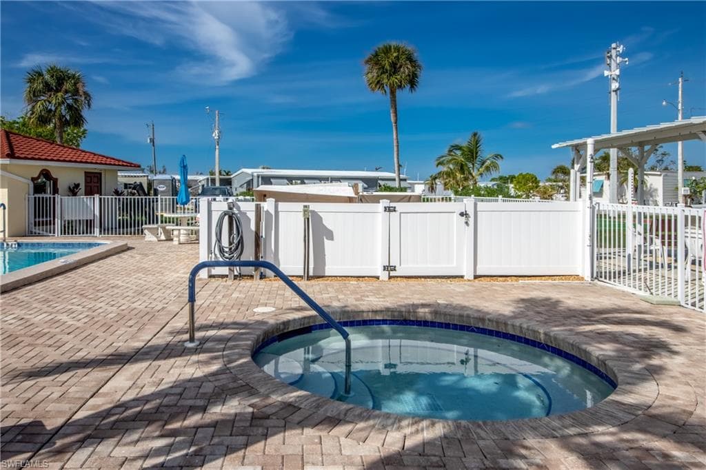 7144 Ladyfish DR-4