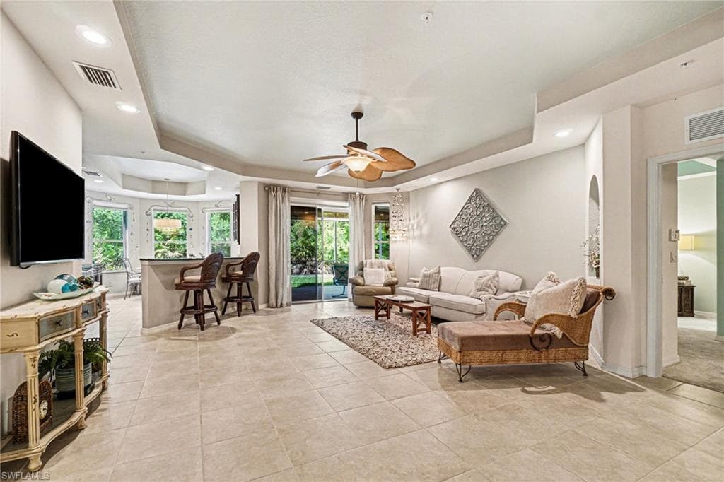 21584 Baccarat LN 103-5