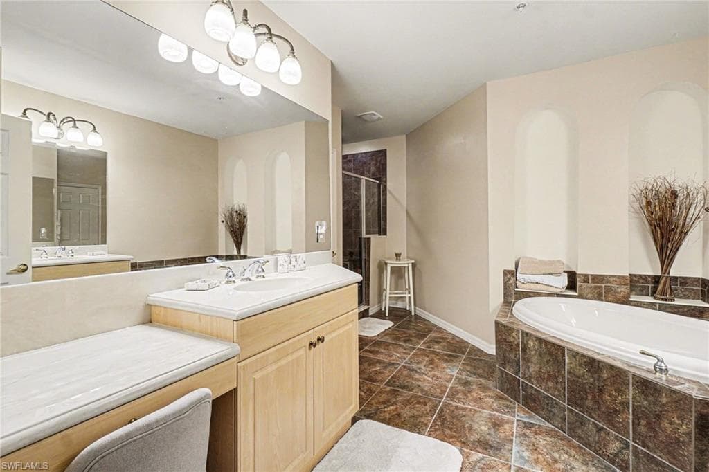 21584 Baccarat LN 103-19