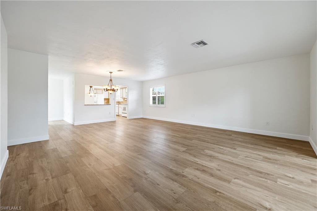 1460 Tredegar DR-8