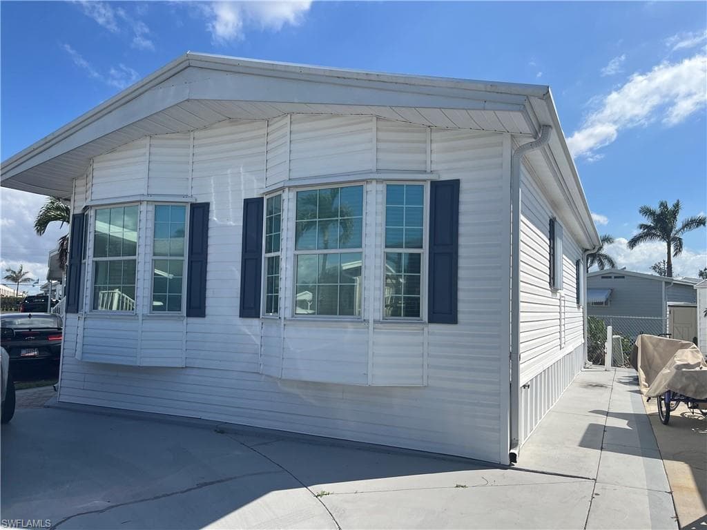 11061 Sunglow LN-9