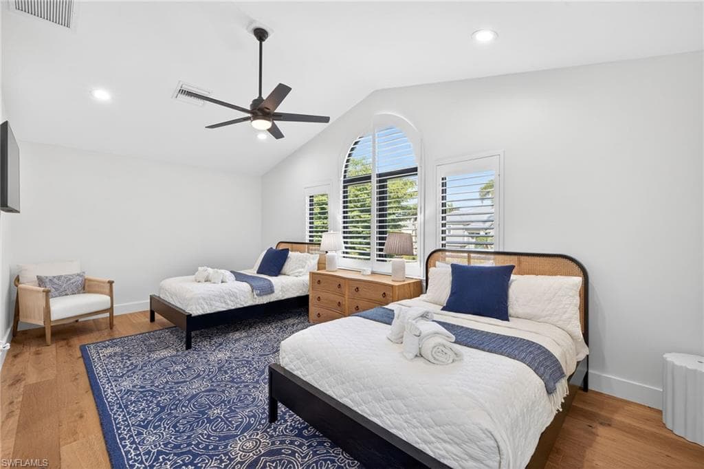 1304 Par View DR-21