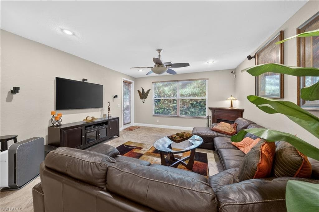 17560 Brickstone LOOP-3