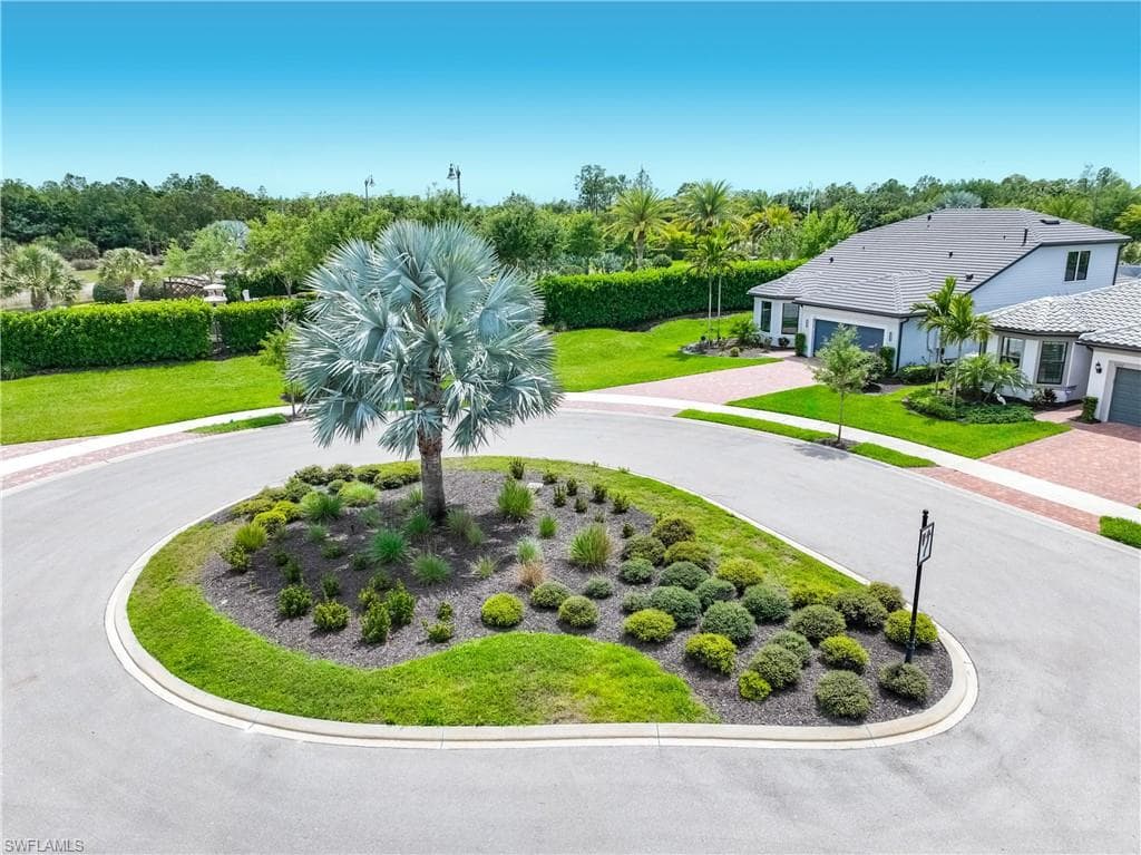 6678 Pennyroyal DR-36