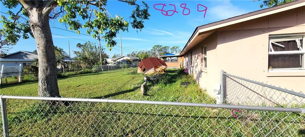 8289 Pelican RD-1