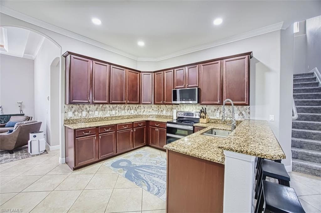 16018 Thorn Wood DR-12