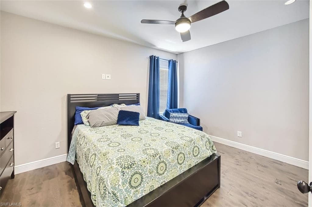 16018 Thorn Wood DR-32