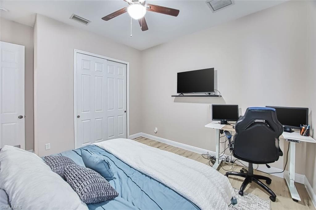 16018 Thorn Wood DR-28