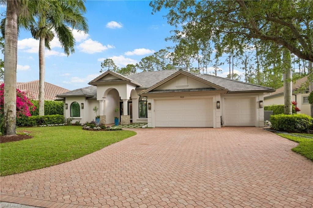 9833 Clear Lake CIR-16