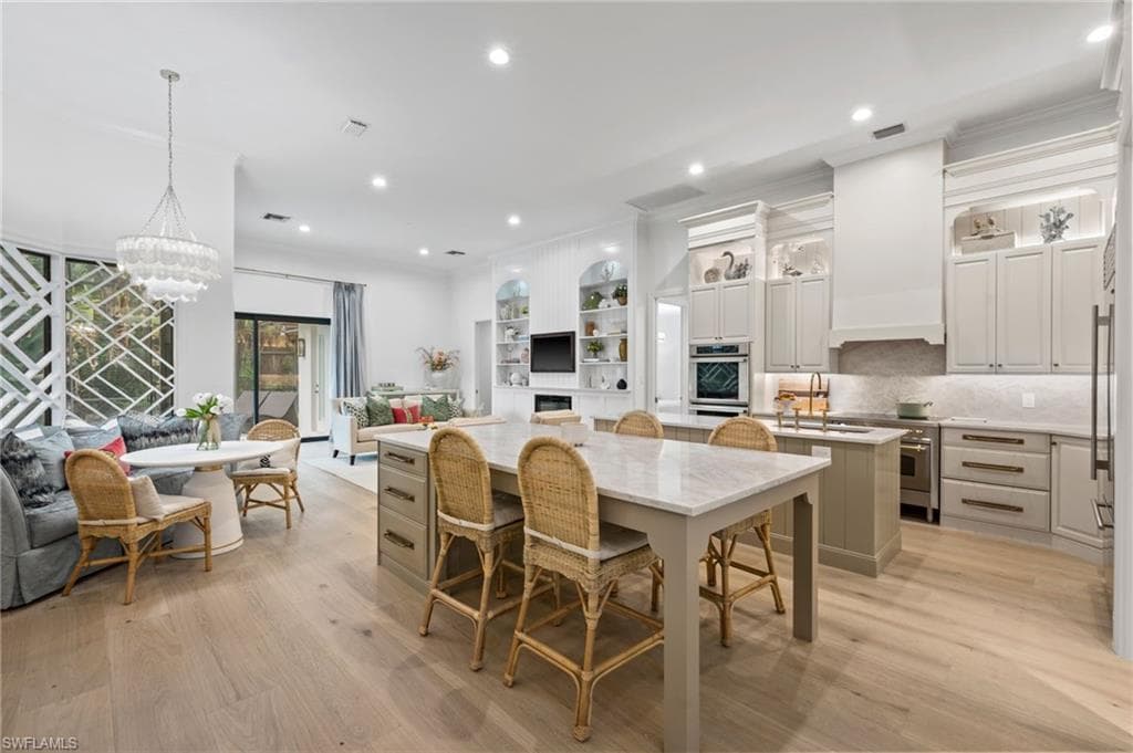 9833 Clear Lake CIR-14