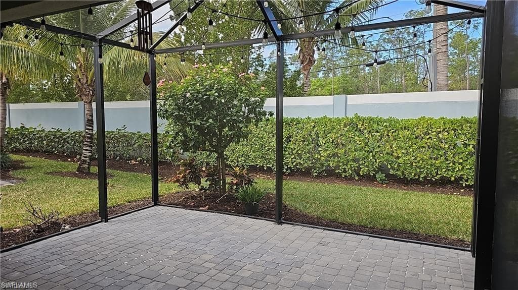 2305 Ariane DR-22