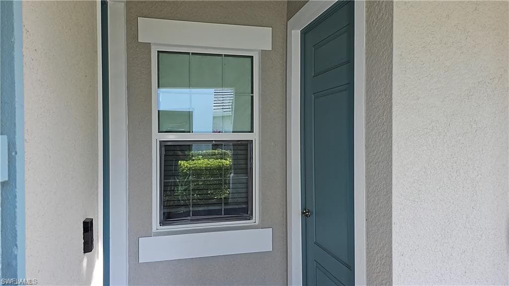2305 Ariane DR-5