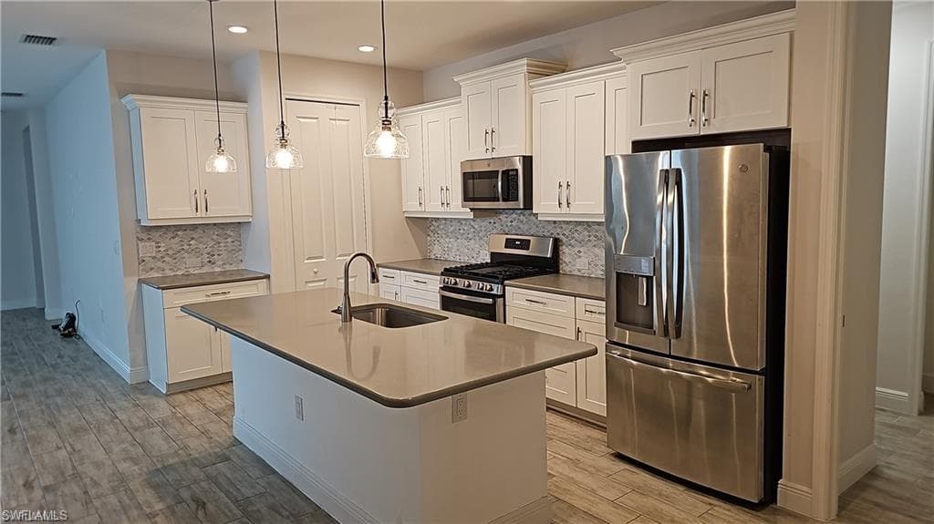 2305 Ariane DR-25