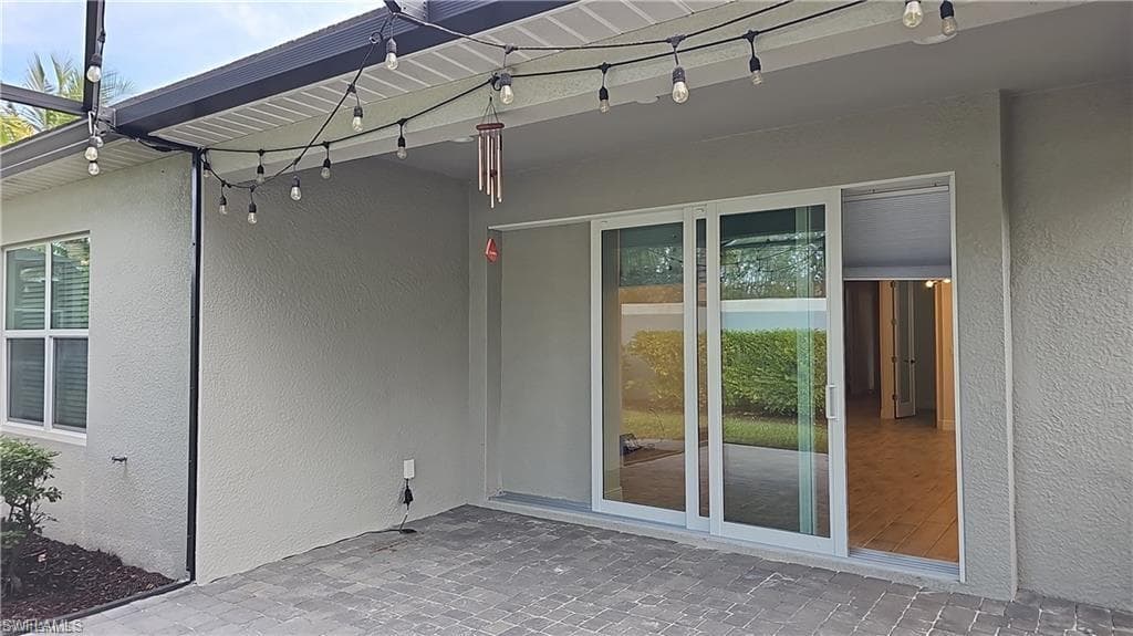 2305 Ariane DR-21