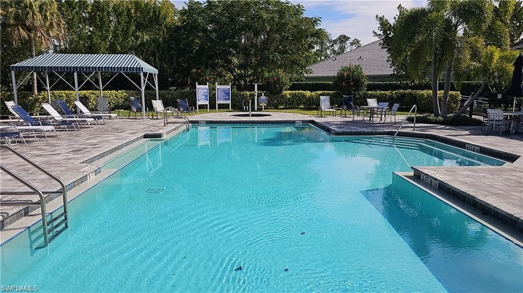 2305 Ariane DR-37