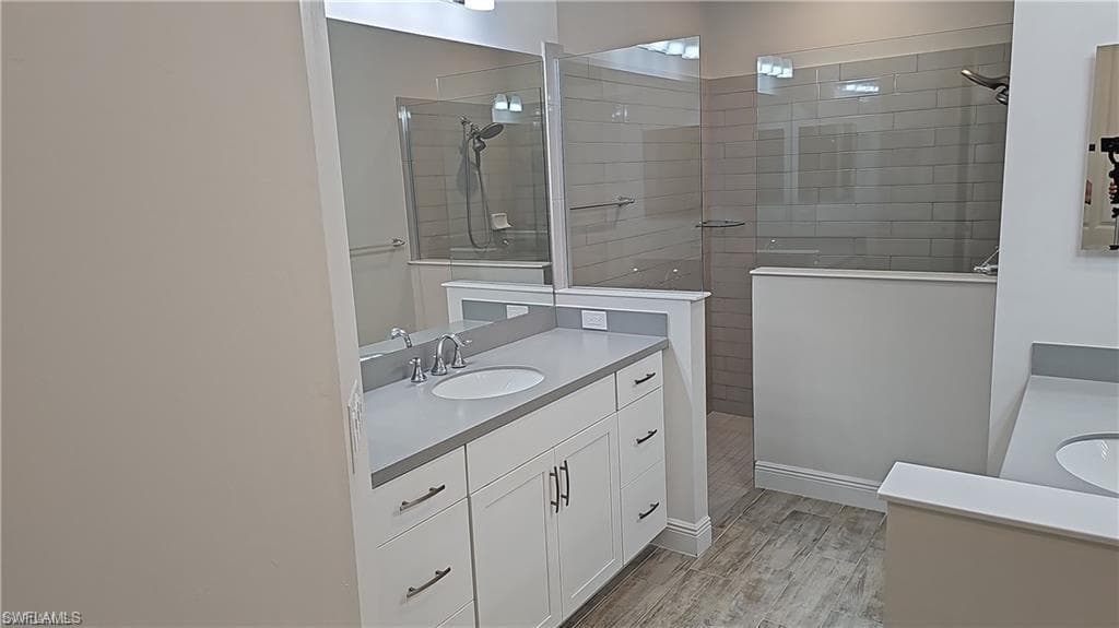 2305 Ariane DR-14