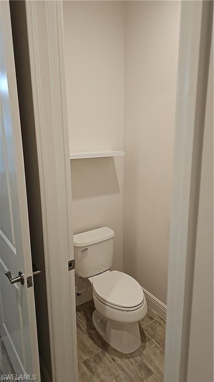 2305 Ariane DR-18
