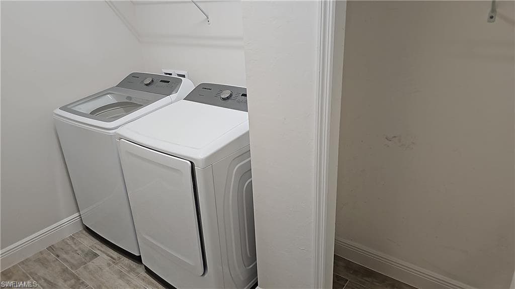 2305 Ariane DR-24