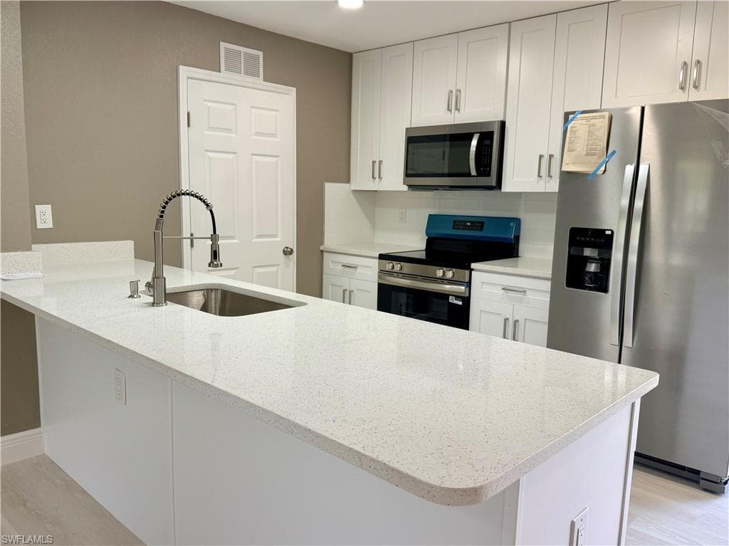 14232 Chisholm LN-23