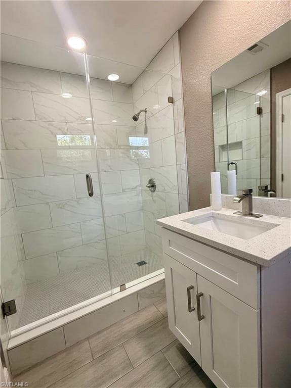14232 Chisholm LN-28