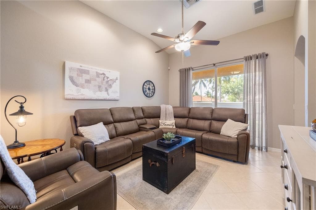 7900 Lake Sawgrass LOOP 4612-12