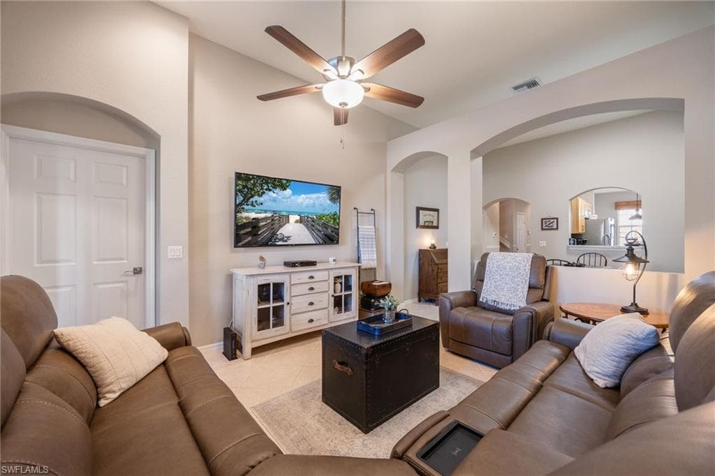 7900 Lake Sawgrass LOOP 4612-15