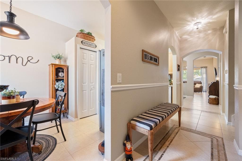 7900 Lake Sawgrass LOOP 4612-4