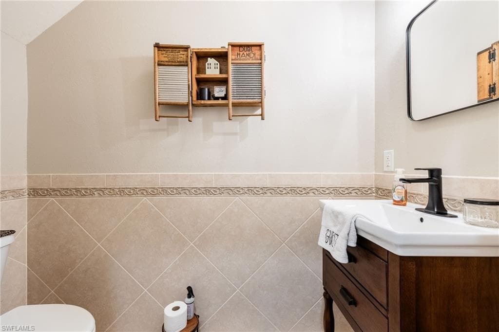 7900 Lake Sawgrass LOOP 4612-19