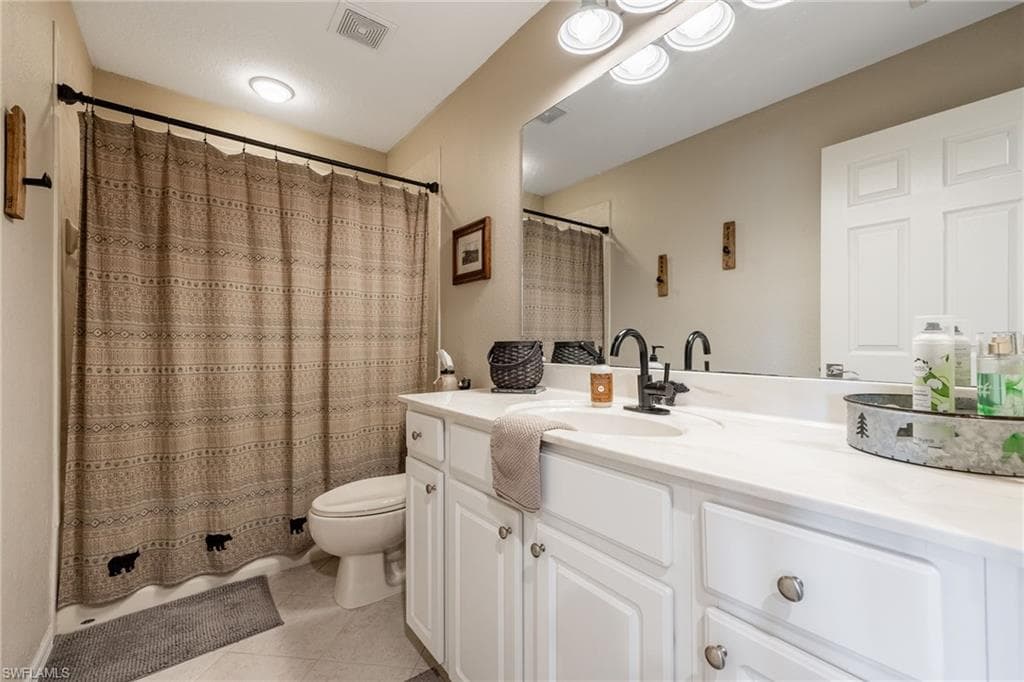 7900 Lake Sawgrass LOOP 4612-23