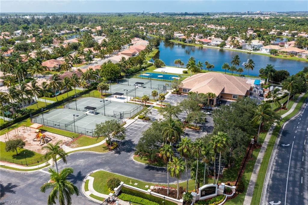 7900 Lake Sawgrass LOOP 4612-37