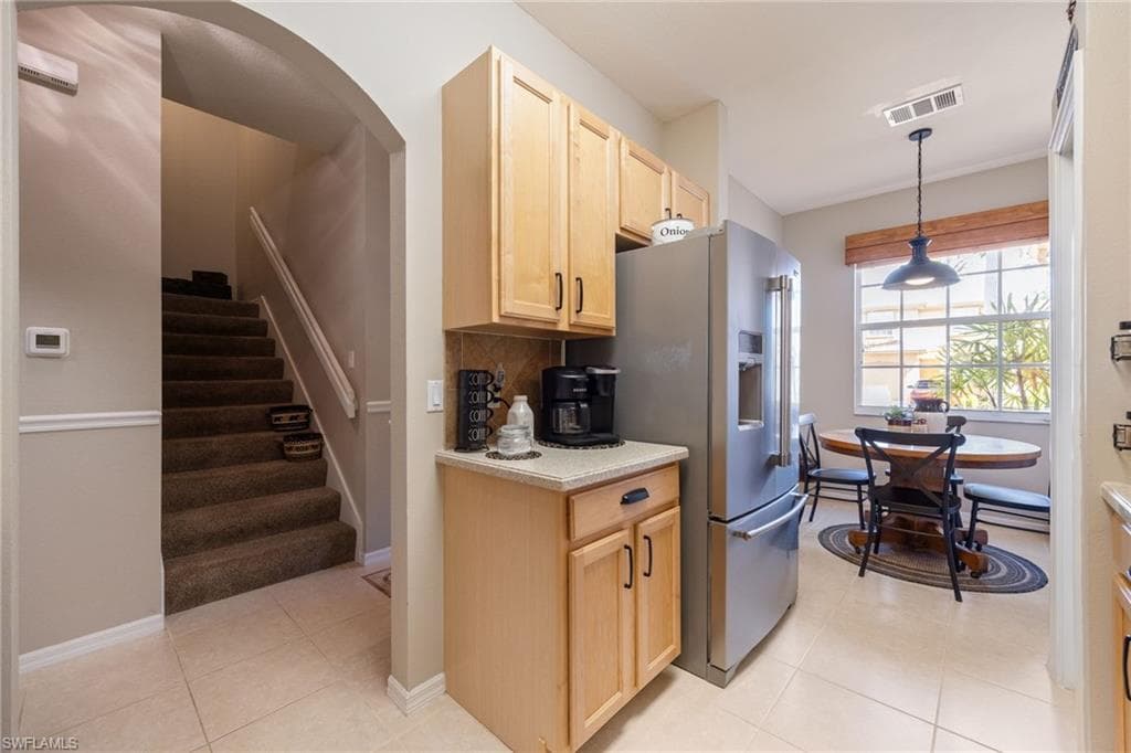 7900 Lake Sawgrass LOOP 4612-9