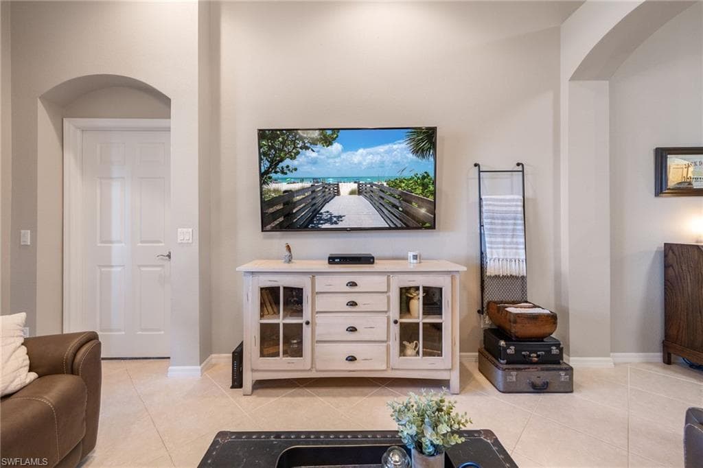 7900 Lake Sawgrass LOOP 4612-14