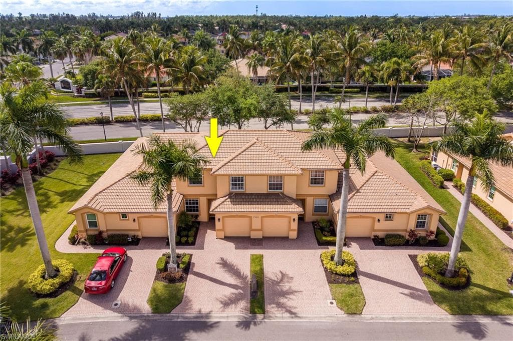 7900 Lake Sawgrass LOOP 4612-28