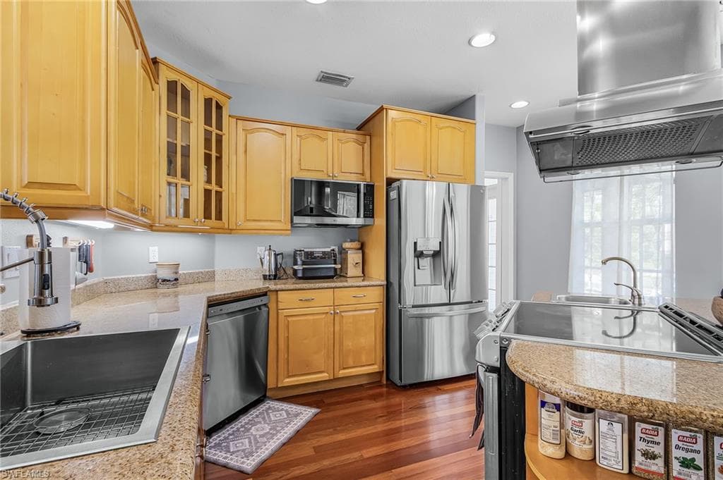 8930 Penzance BLVD-13