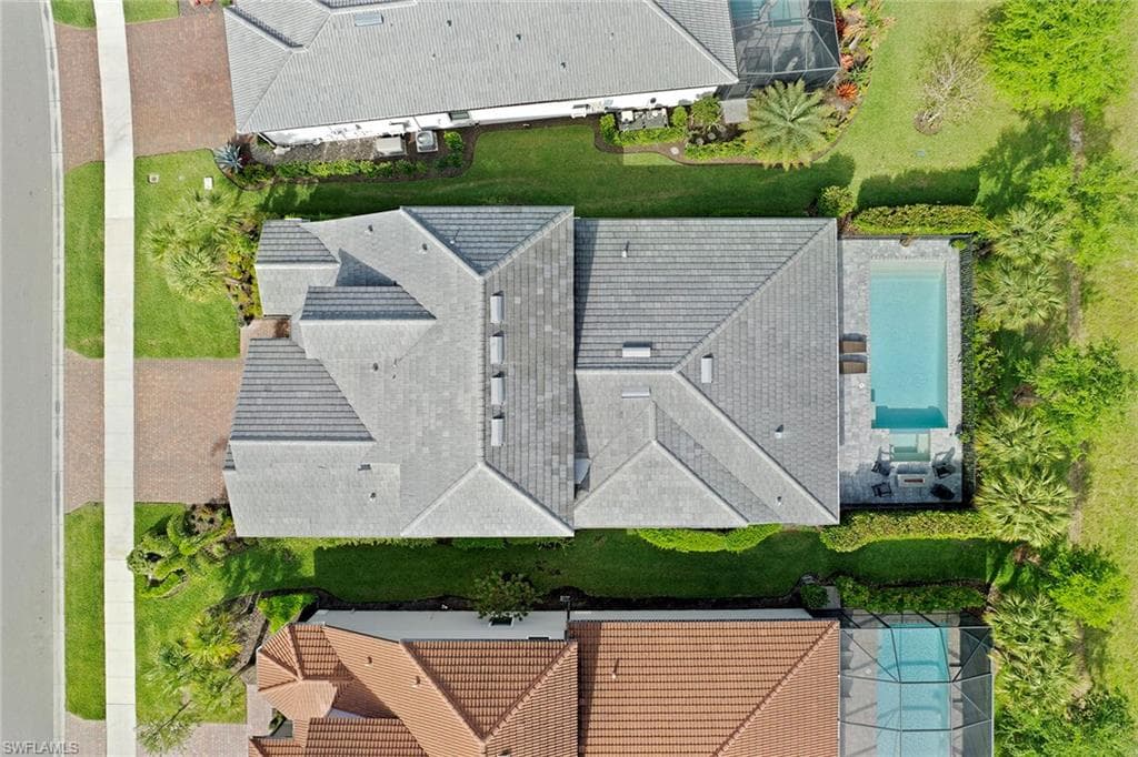 9607 Everglades DR-40