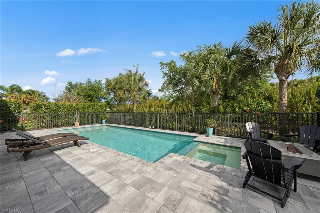 9607 Everglades DR-36