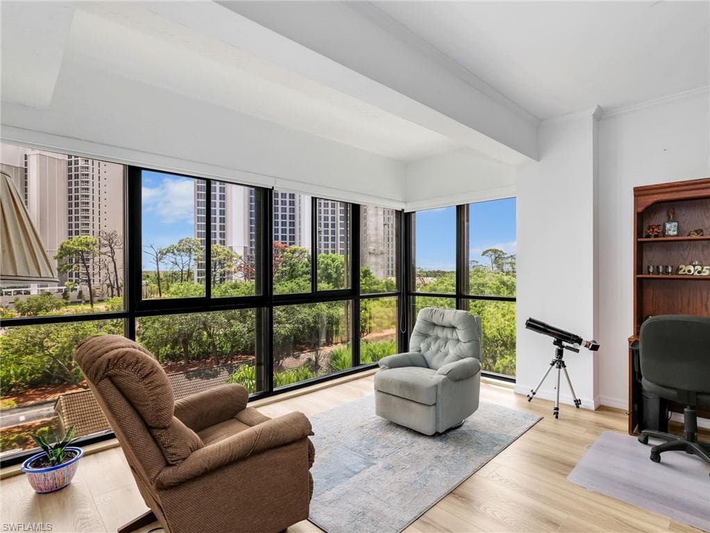 201 Arbor Lake DR 2-501-1