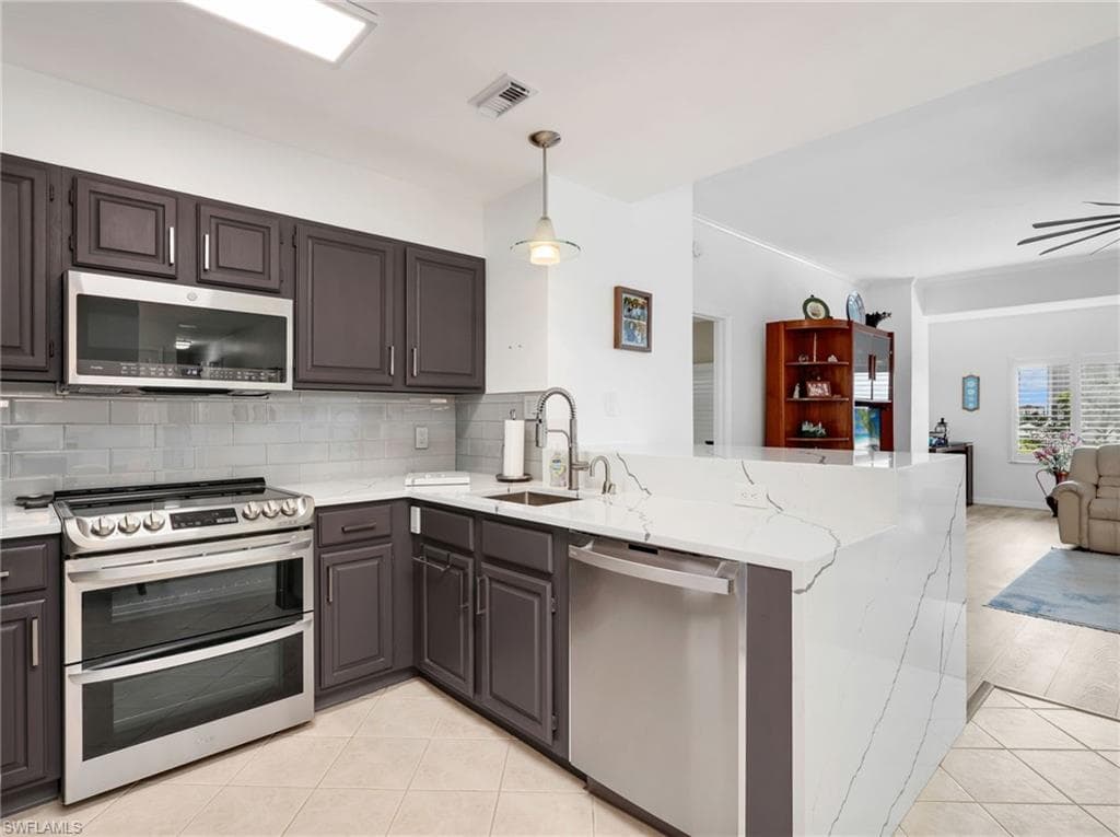 201 Arbor Lake DR 2-501-2